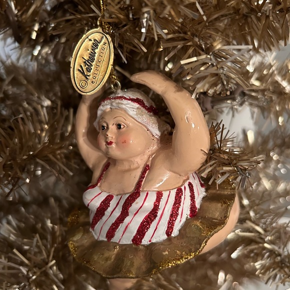 Katherine’s Collection ornament - Picture 3 of 6